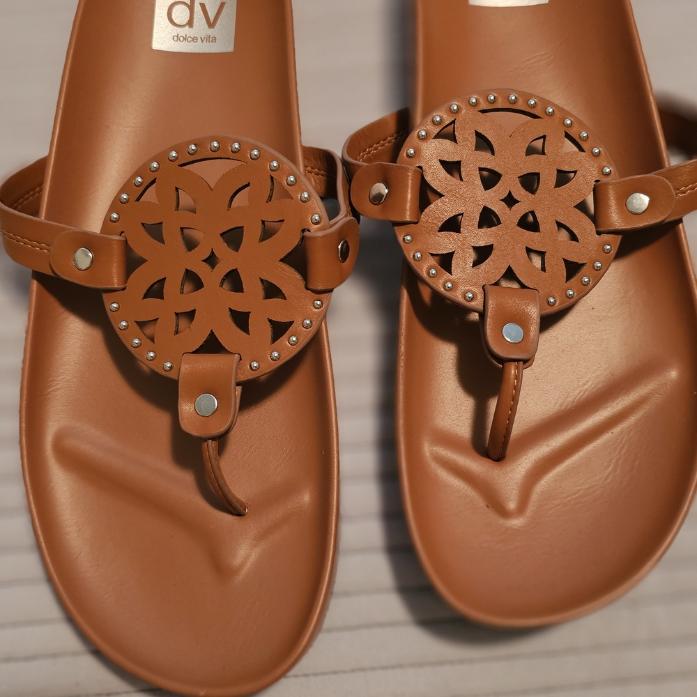 NWOT Dolce Vita Women's Brown Cutout Sandals